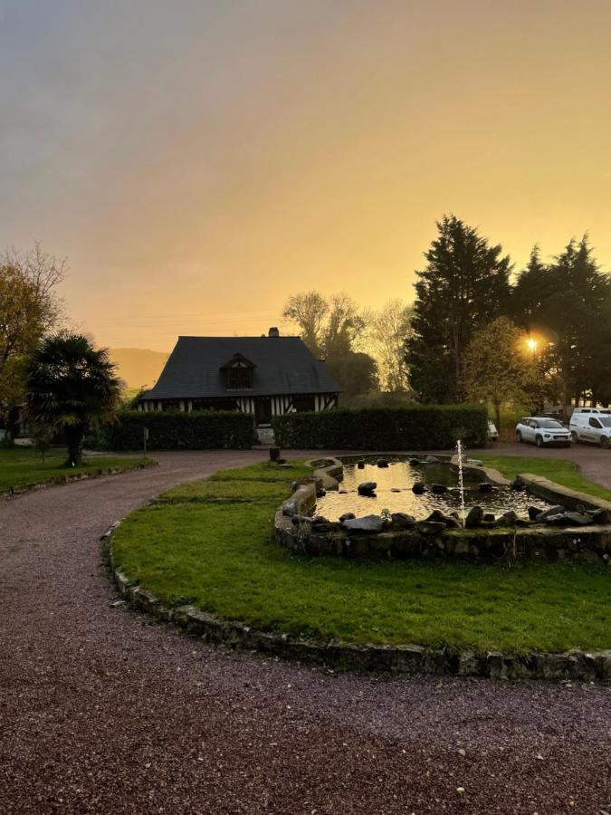 Gites - Domaine de Geffosse Pont-Évêque Exterior foto